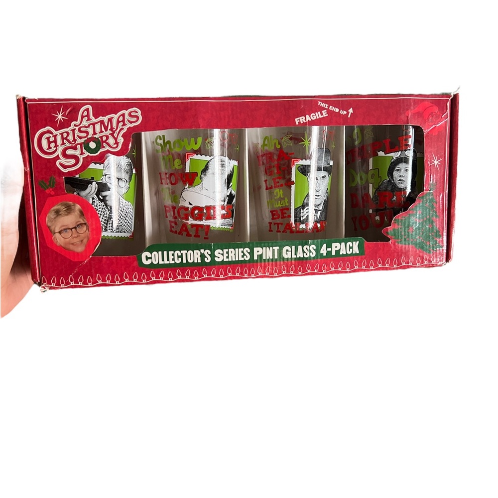 A‎ Christmas story 4 pack pint glass set